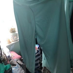 Torquise light weight summer crop pants.